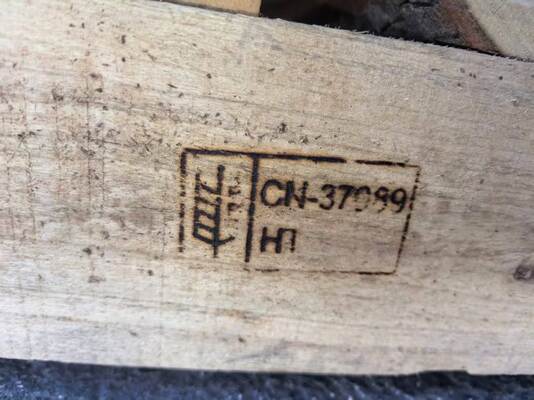 BLR-895 High Whiteness Rutile Titanium Dioxide Pigment with Low b* Value and Moderate Oil Absorption